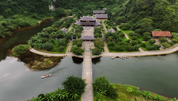 Trang An tuyen 3 - đền Suối Tiên
