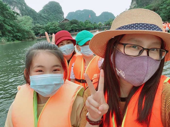 Đeo khẩu trang phòng chống Covid 19