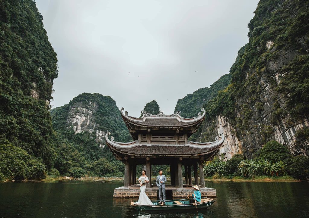 chụp ảnh cưới ở Tràng An Ninh Bình