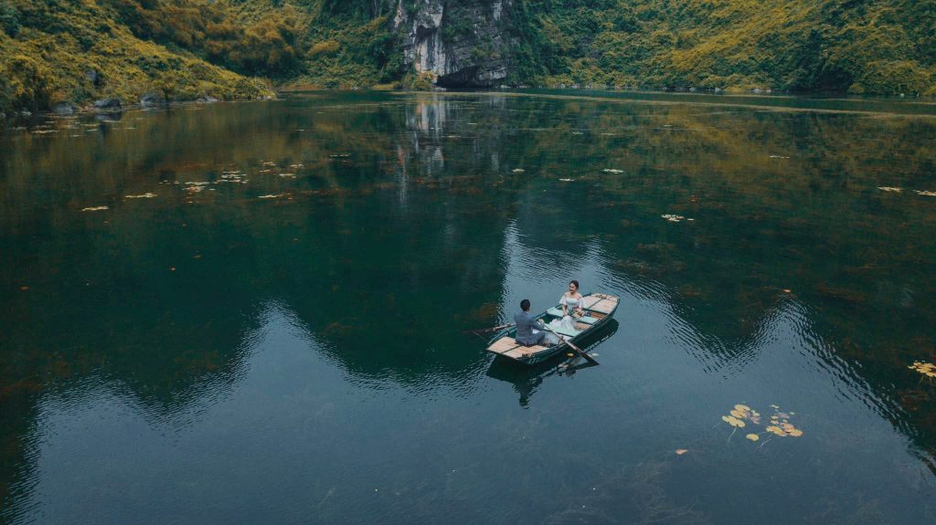 chụp ảnh cưới ở Tràng An Ninh Bình