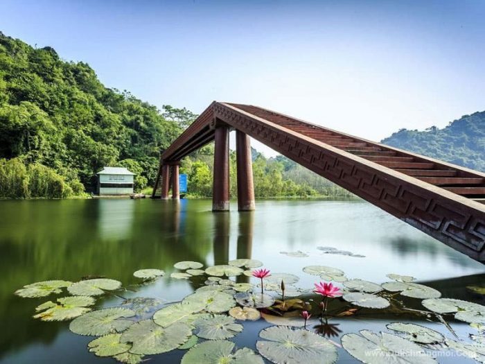 Cầu Hội chùa Hương