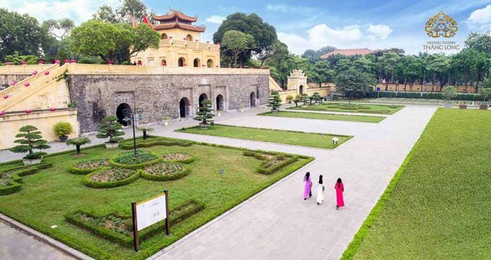 Tham quan Hoàng Thành Hà Nội