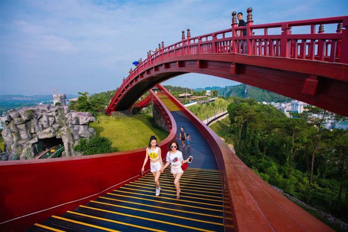 Hạ Long Park