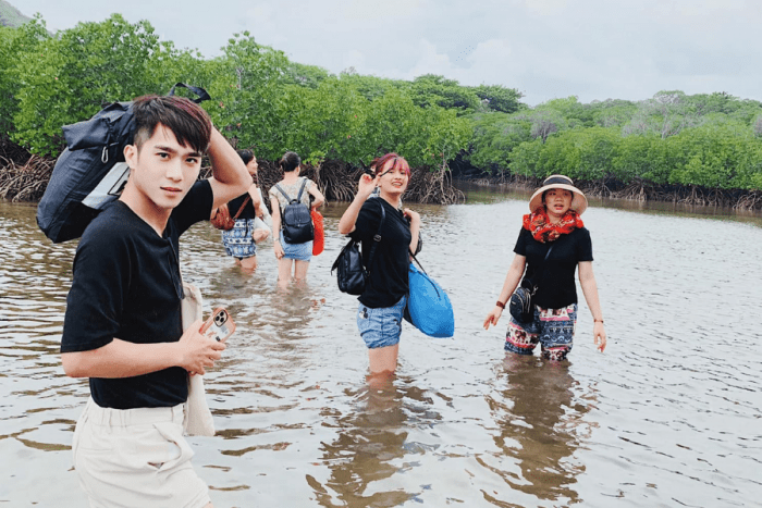 Hòn Bảy Cạnh