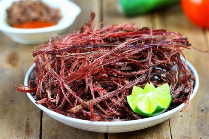 Du lịch Điện Biên - Khám phá ký ức huyền thoại 12 Trâu khô gác bếp độc đáo của người dân tộc Thái Điện Biên