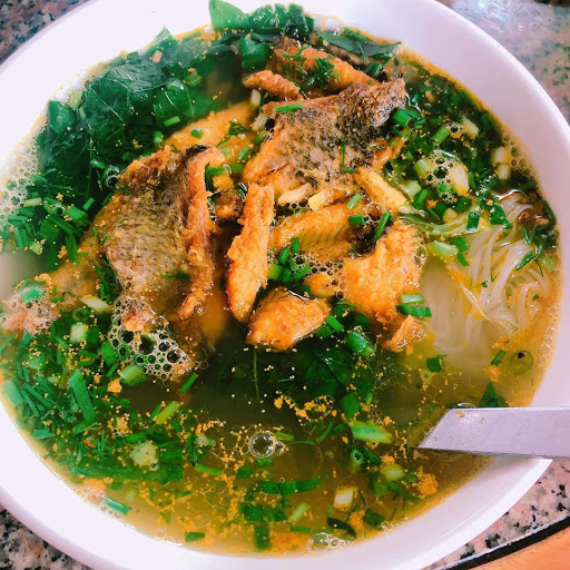 Du lịch Thái Bình: Một hành trình khám phá "quê lúa" thú vị 18 Canh cá Quỳnh Côi - Du lịch Thái Bình