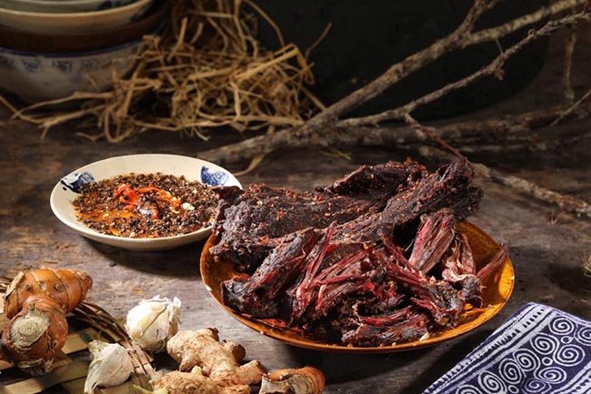 Thịt trâu gác bếp - Đặc sản Sapa làm quà
