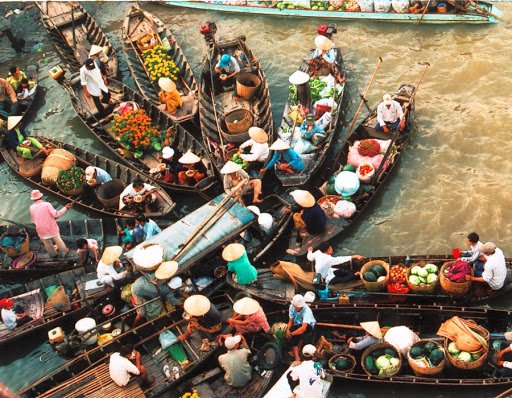 Chợ nổi Long Xuyên
