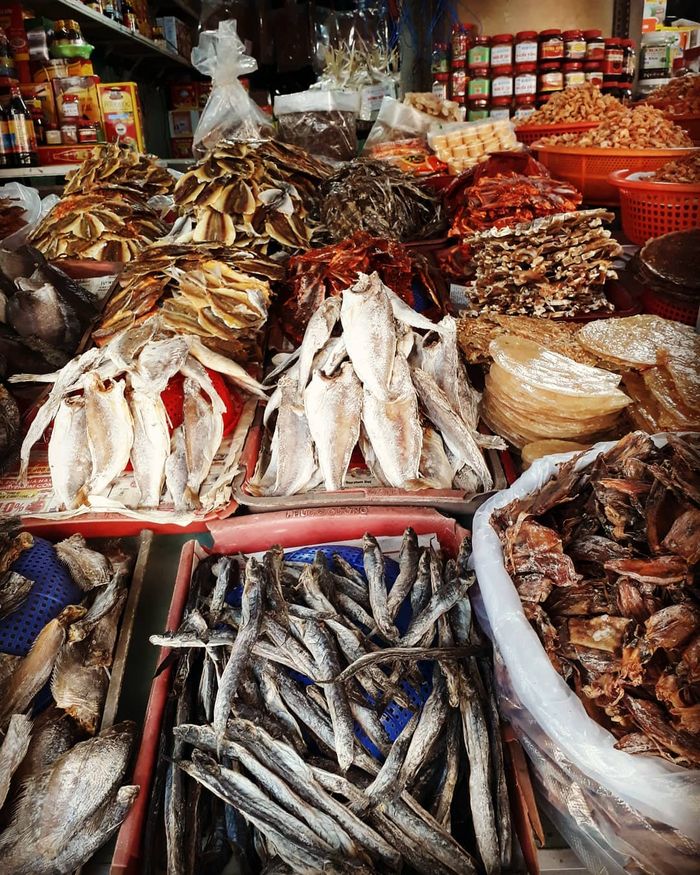 Top 10 Món ăn ngon và đặc sản Phan Thiết làm quà lý tưởng 21 Hải sản khô
