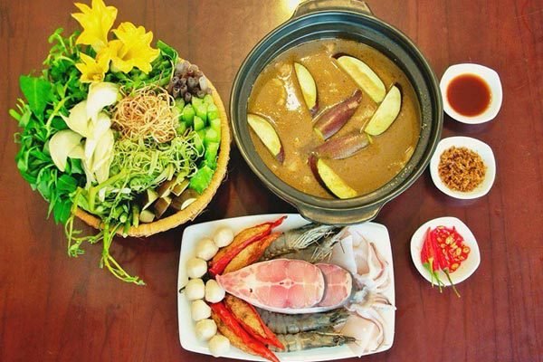 Đặc sản miền Tây - Lẩu mắm là một trong những món ăn nên thử khi đến Miền Tây