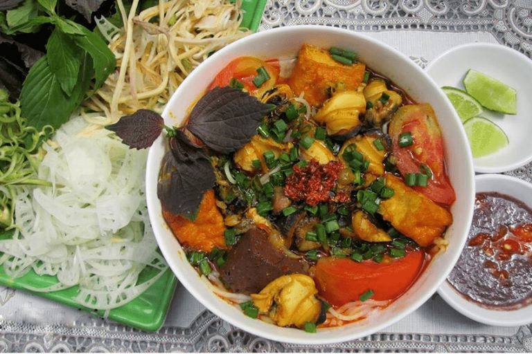 Trải nghiệm ẩm thực phố cổ khi ghé thăm Hồ Hoàn Kiếm