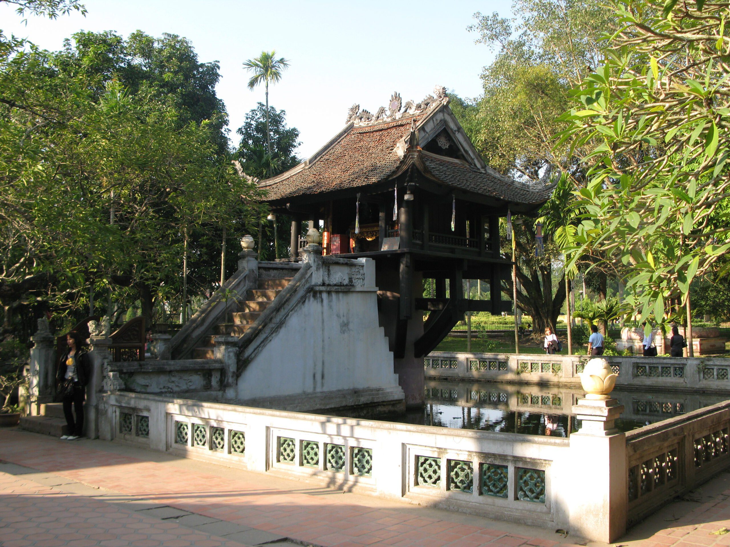 Chùa Một Cột - một trong 25 ngôi chùa nổi tiếng bậc nhất Hà Nội