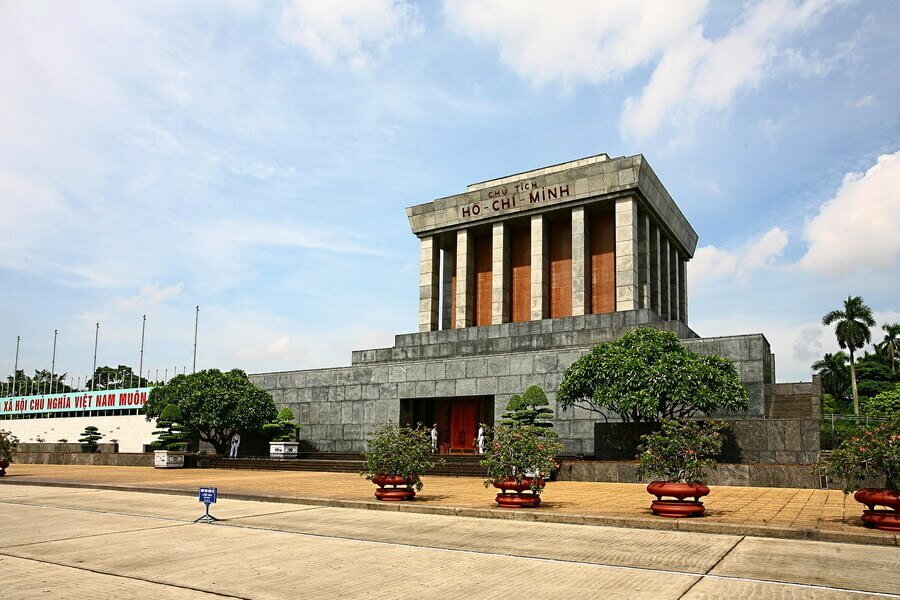 Lăng Chủ tịch Hồ Chí Minh