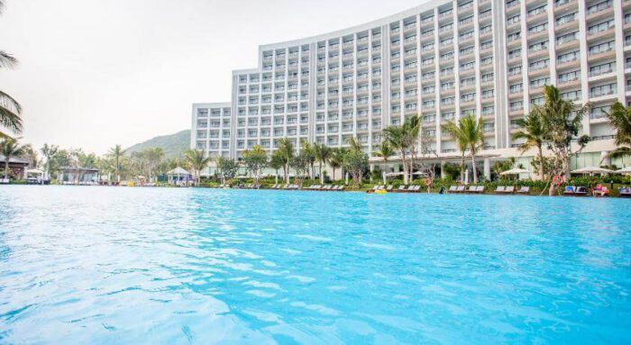Top 10 Resort Nha Trang View Biển Đẹp Có Bãi Tắm Riêng Đẳng Cấp 13 Vinpearl Resort & Spa Nha Trang Bay