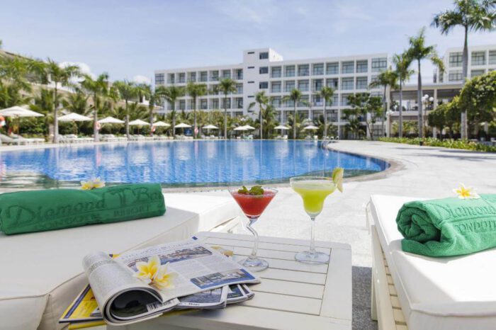 Top 10 Resort Nha Trang View Biển Đẹp Có Bãi Tắm Riêng Đẳng Cấp 19 Diamond Bay Resort & Spa