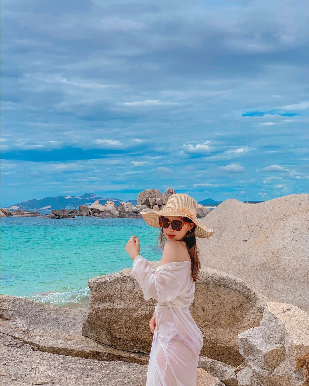 Đến đảo Hòn Khô chơi gì?