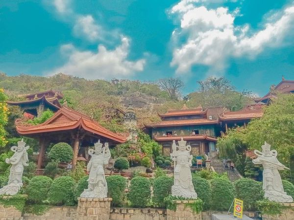 Khám phá 5 ngôi chùa Hang ấn tượng ở nước ta 8 Chùa Hang An Giang