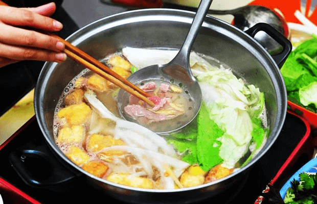 Lầu bò nhúng dấm cùi dừa