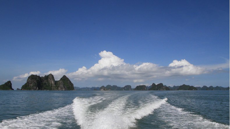 Speedboat to Quan Lan