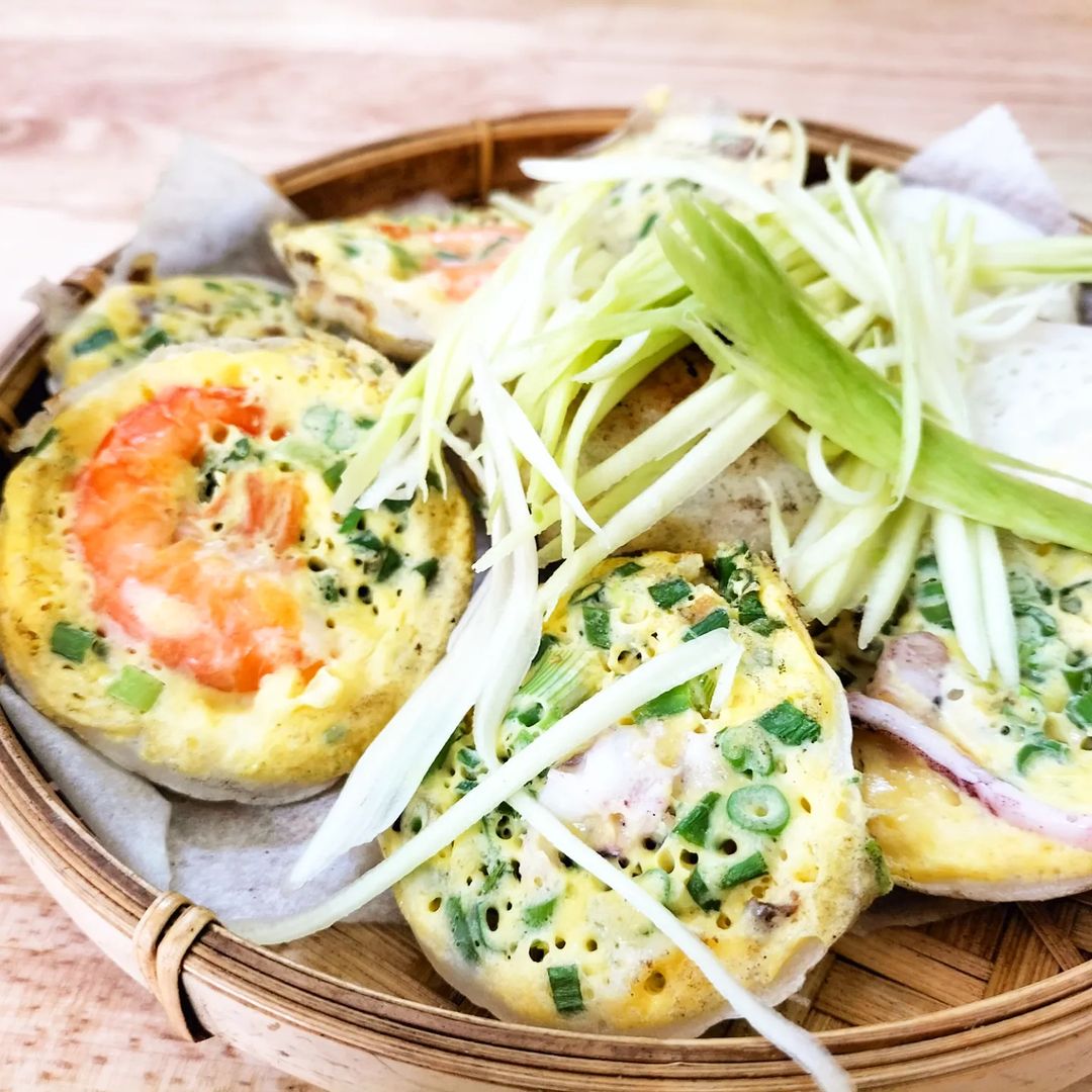 The Ultimate Nha Trang Delicacies: A First-timer's Guide 6 banh căn