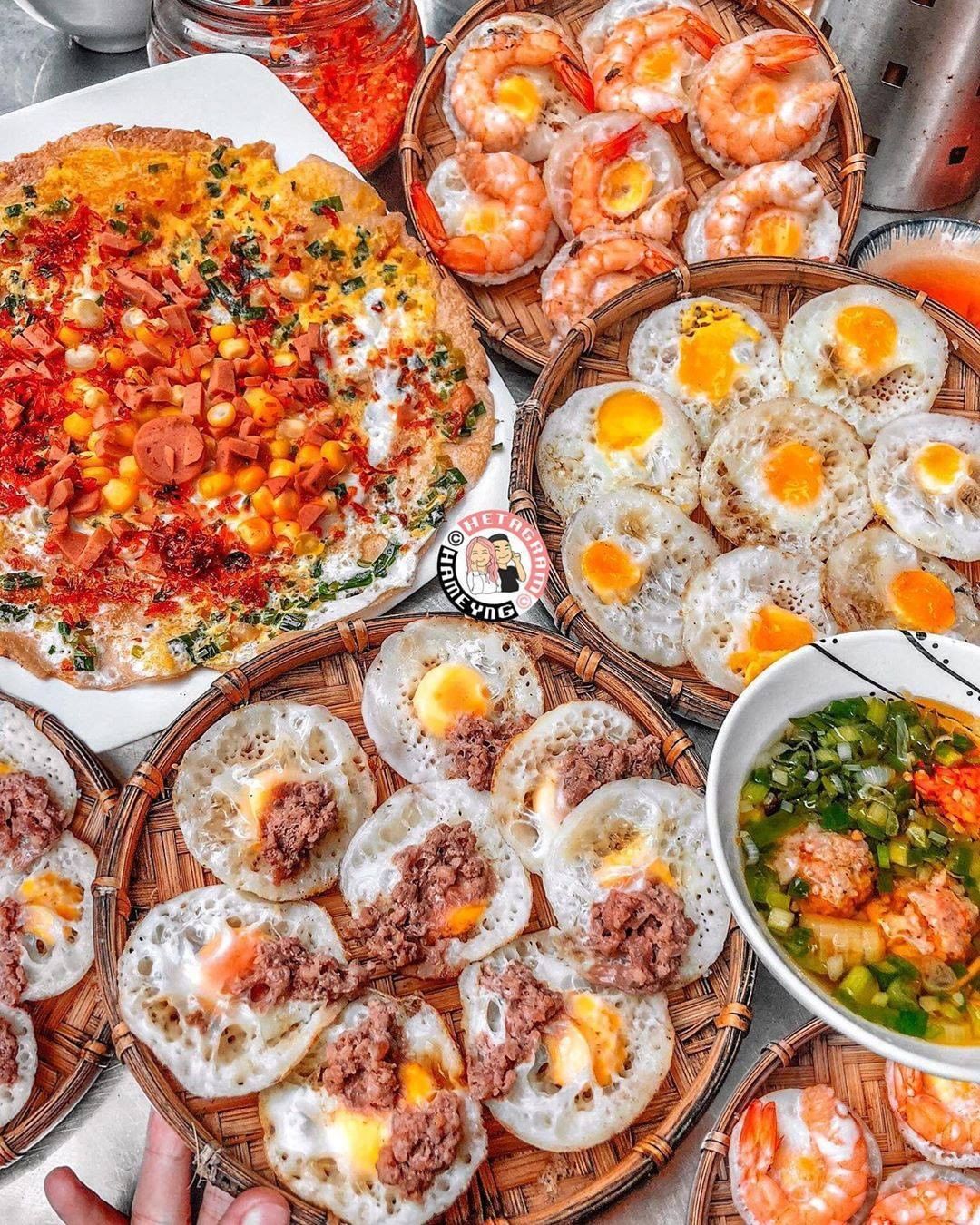 Top 5 Delicacies of Nha Trang: A Food Lover's Paradise 10 Banh Can - Photo: @cookat_vietnam