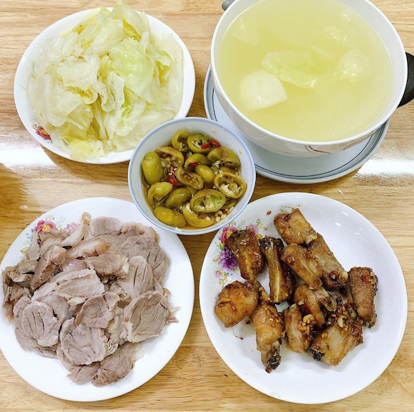Boiled Cabbage - A common veggie dish on Viet's dining table