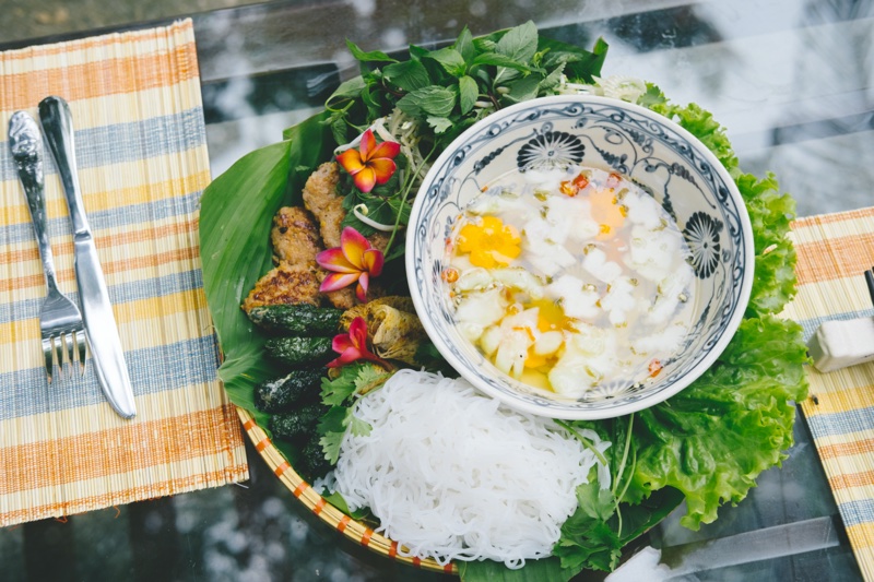 A Marvelous Journey from Hanoi to Hoi An 28 Enjoy Hanoi food