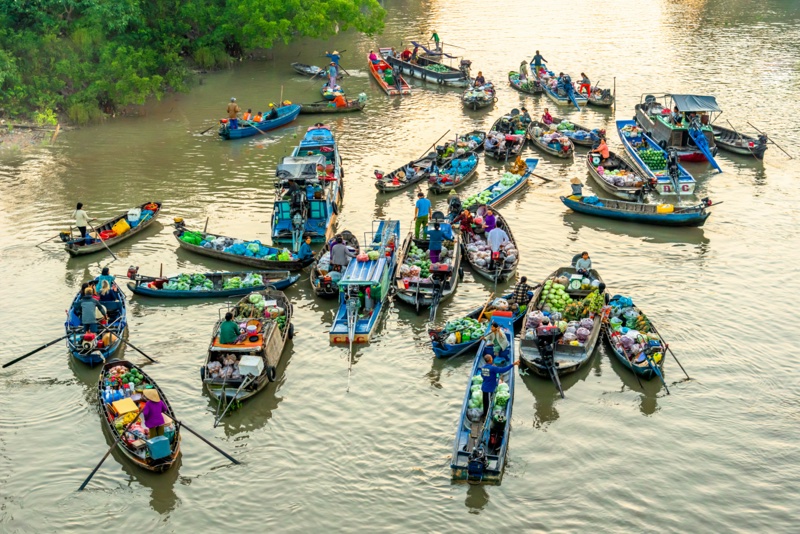 Cai Rang floating market