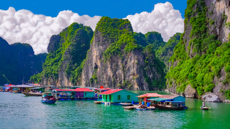 cong dam fishing village shutterstock