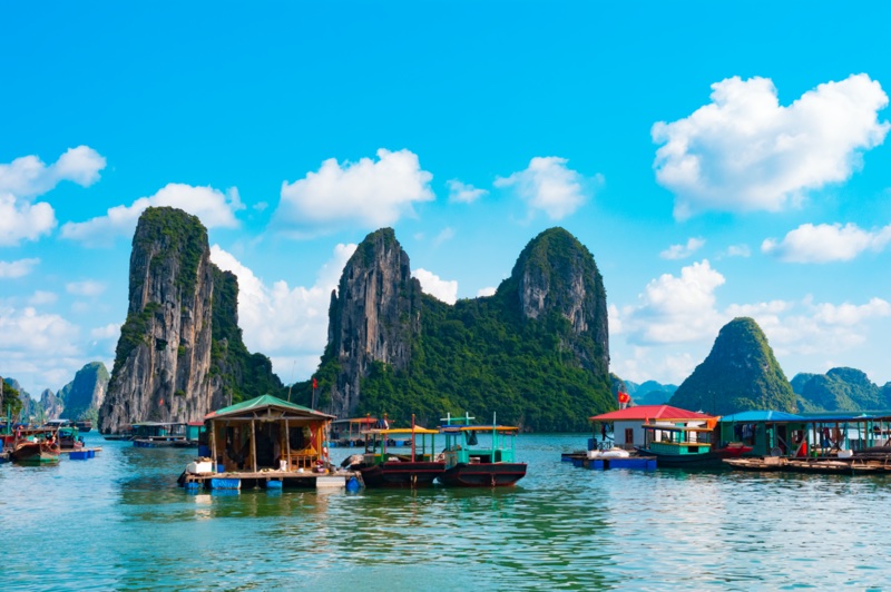 Hanoi - Ho Chi Minh City Highlights 9 Floating village in Ha Long Bay