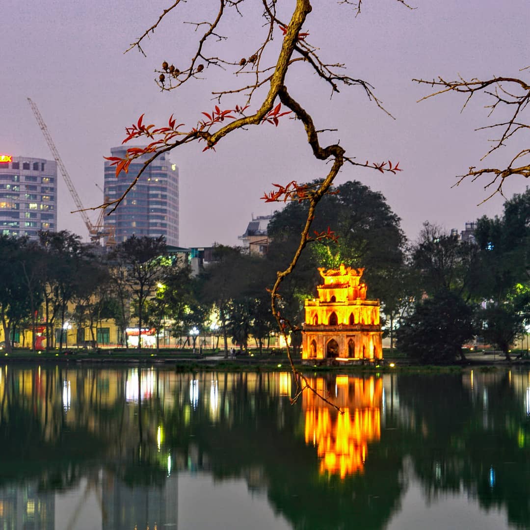 Hoan Kiem Lake - Photo: @leethanhaf