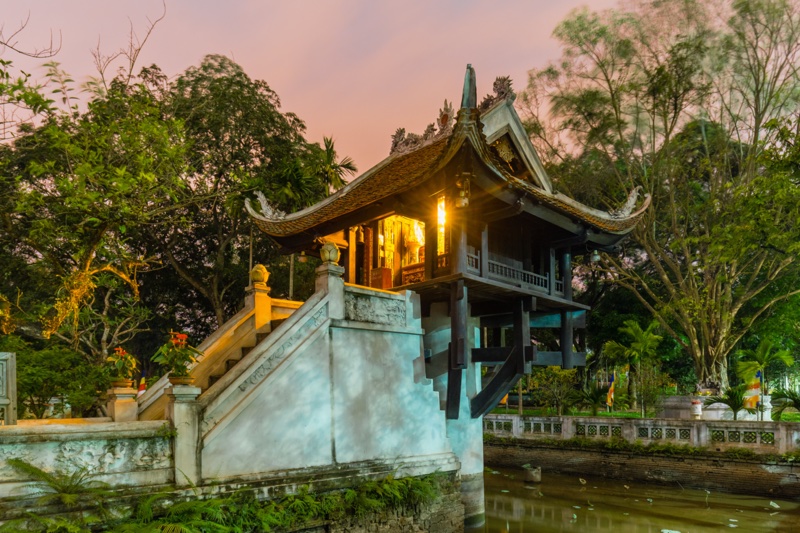 Hanoi - Ho Chi Minh City Highlights 8 One Pillar pagoda