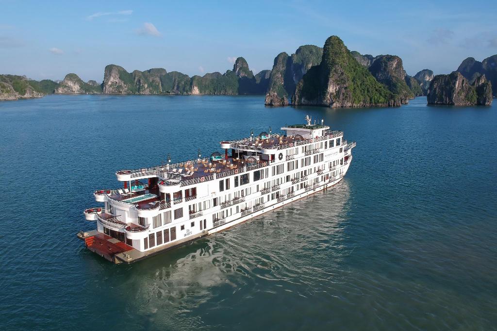 Travellers' Guide: Unveiling Halong Bay's Five Best Cruise Trips 10 President Cruise