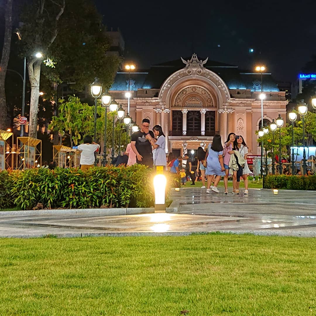 Saigon Opera House - Photo: @saigonscenes