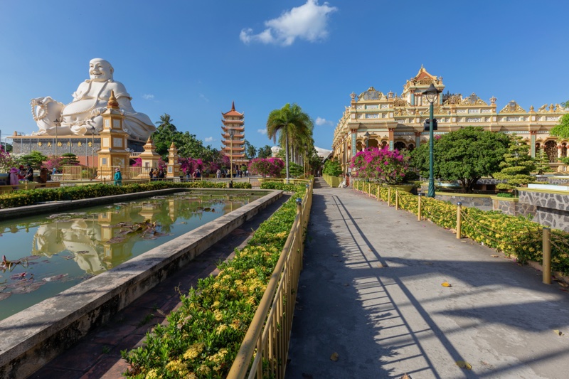 Vinh Trang Pagoda in My Tho