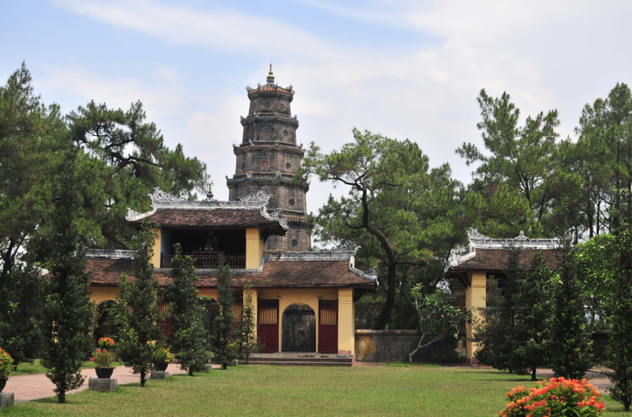 Phuoc Duyen Tower