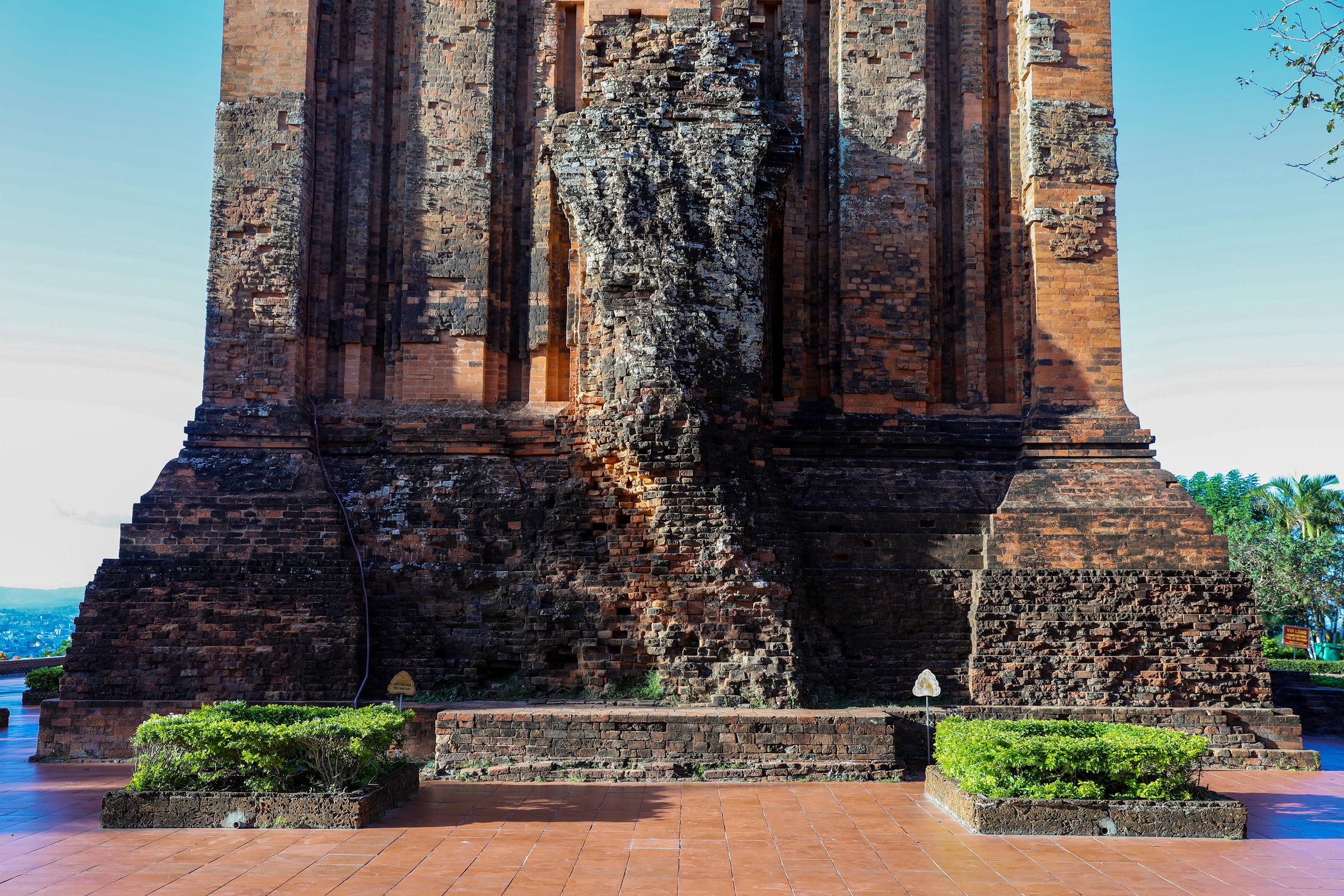 Nhan Tower: Discover the Last Relic of the Champa Kingdom 4 vno-nhan20tower1