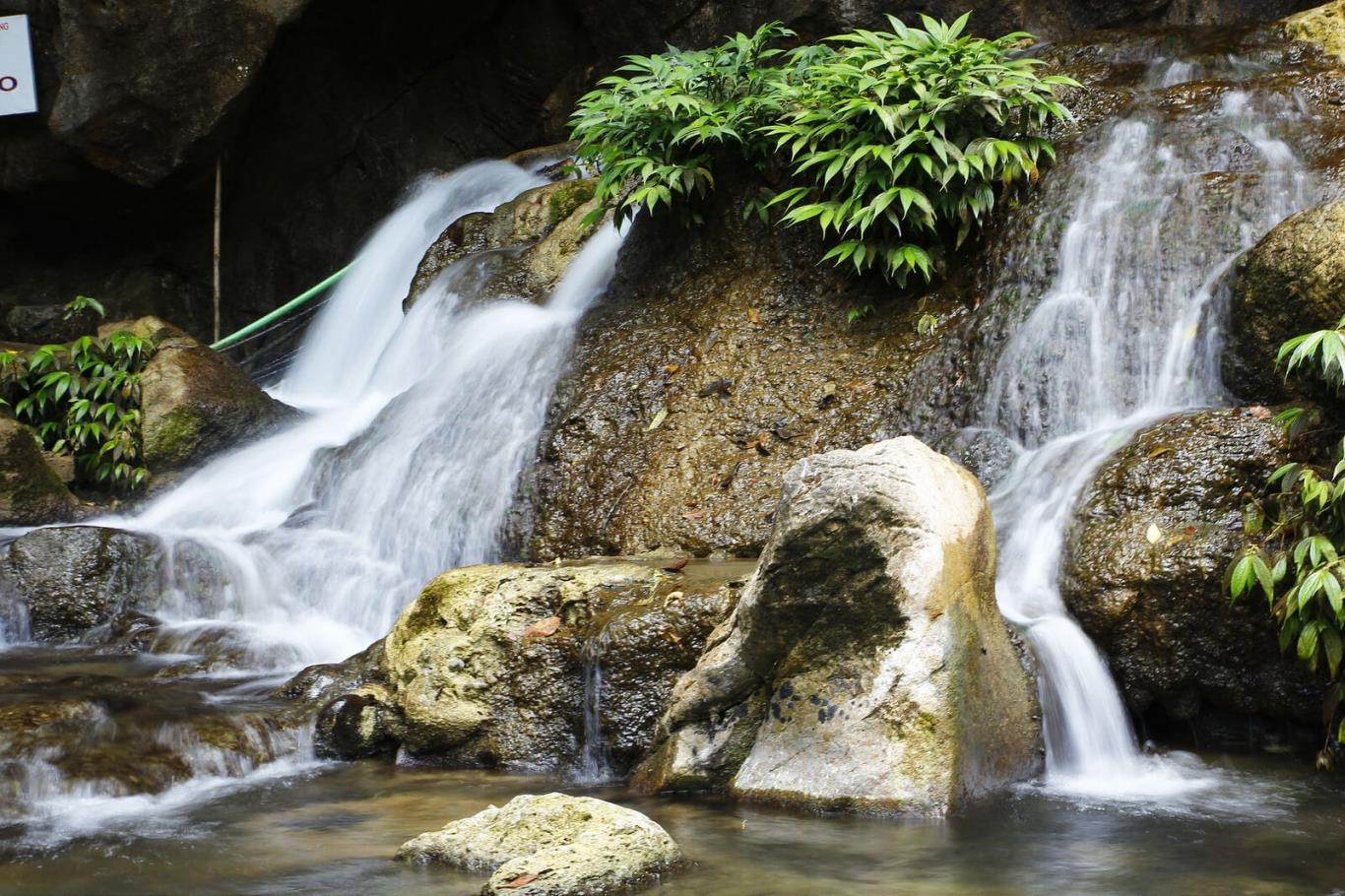 Phuong Hoang (Phoenix) Cave & Mo Ga Stream: A Romantic Escape in Thai Nguyen 4 Phoenix Cave