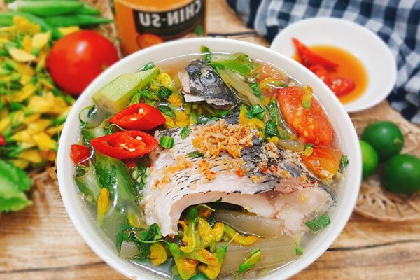 Sour Soup: A Delicious Vietnamese Delicacy 4 vno_canhchua1