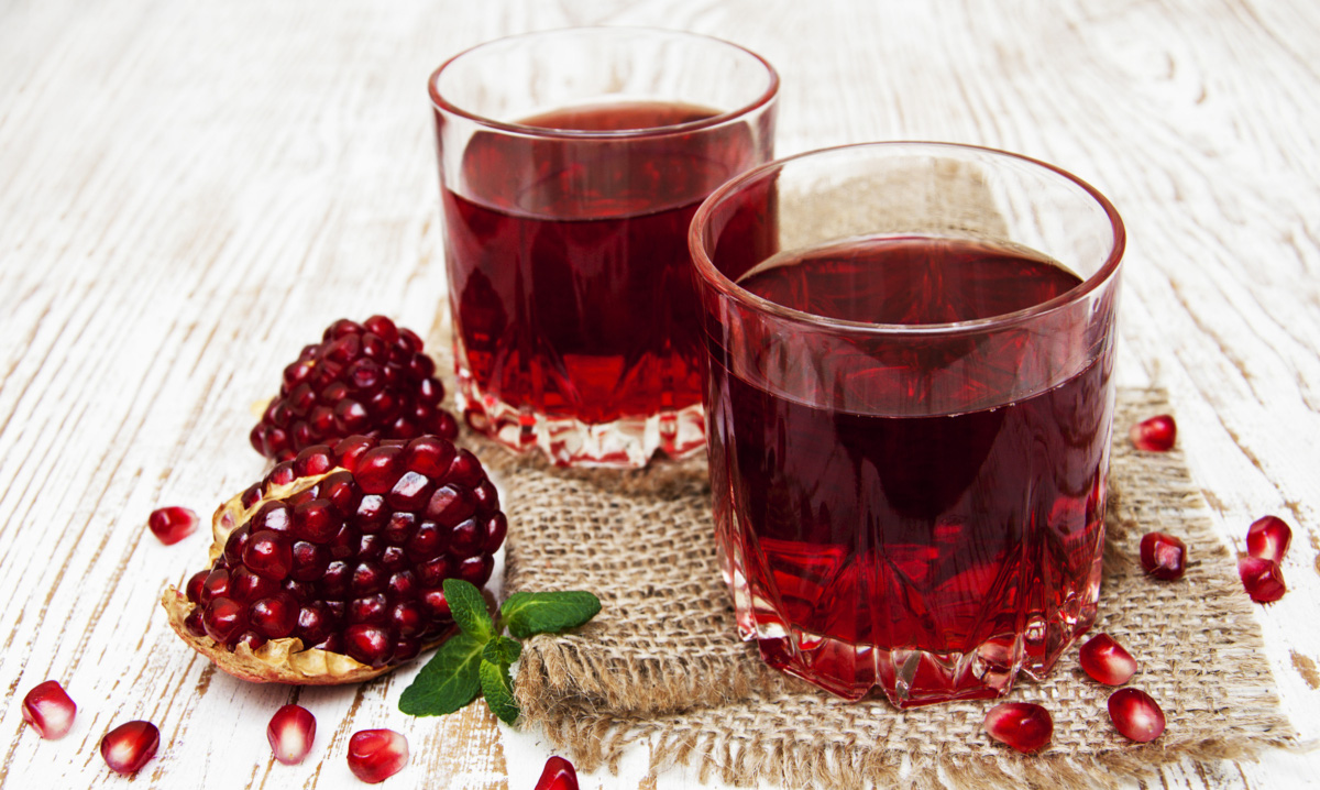 The Enchanting Pomegranate: A Guide to Taste and Wellness 8 Pomegranate